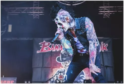Hellfest 2019 - Day II - Banane Metalik
