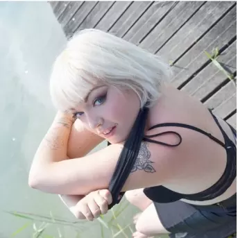 Mélanie B., BAD BLONDIE
