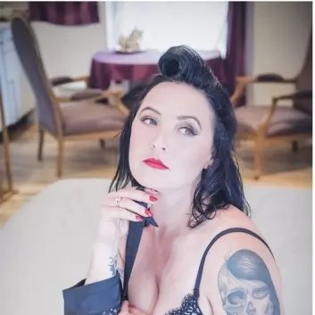 Annabel B., COME ON BABY, LIGHT MY FIRE