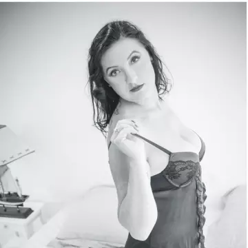 Annabel B., COME ON BABY, LIGHT MY FIRE