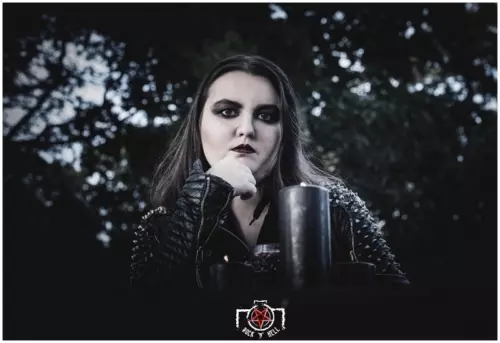 Halloween - Chapter I - VAMPYRES (HAIL THE APOCALYPSE)