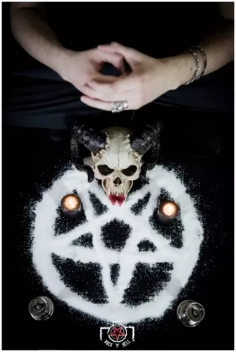 Matthieu, SATANARCHRIST