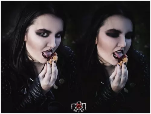 Halloween - Chapter I - VAMPYRES (HAIL THE APOCALYPSE))