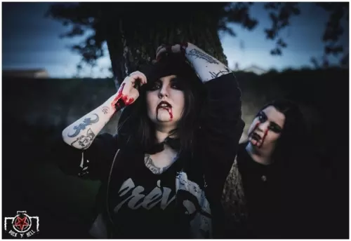 Halloween - Chapter I - VAMPYRES (HAIL THE APOCALYPSE))