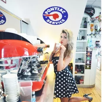 Dita Von Pop, OUEST COAST