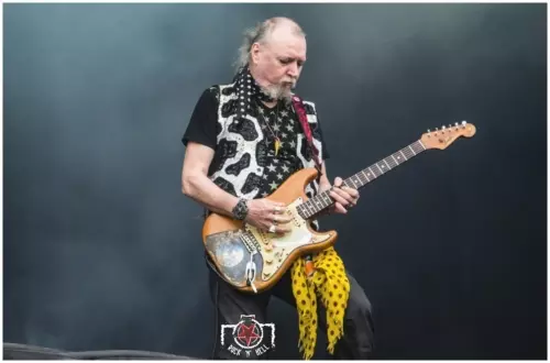 Hellfest 2016 - Day I - Le Bal Des Enragés