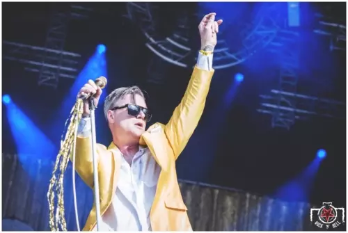 Hellfest 2019 - Day I - Me First And The Gimme Gimmes