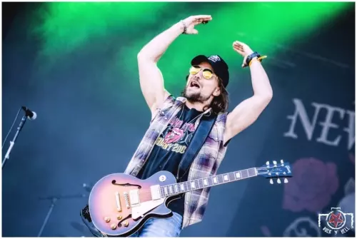 Hellfest 2017 - Day II- The New Roses