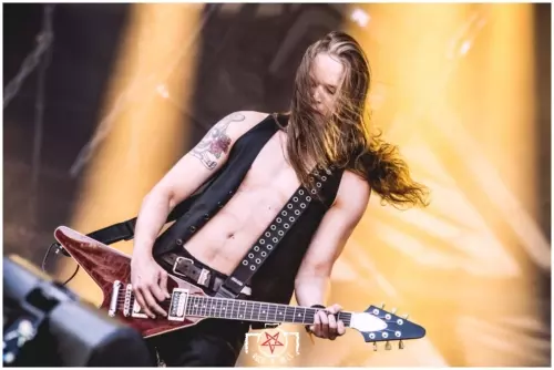Hellfest 2017 - Day II- The New Roses