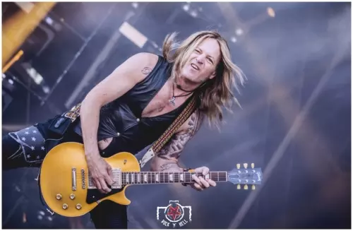 Hellfest 2017 - Day II - The Dead Daisies
