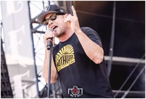 Hellfest 2017 - Day II - Ugly Kid Joe