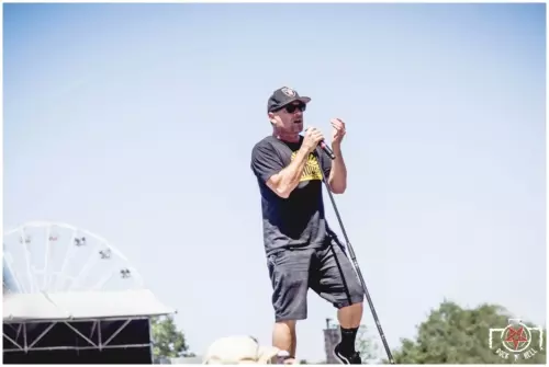 Hellfest 2017 - Day II - Ugly Kid Joe