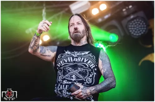Hellfest 2017 - Day III - Devildriver