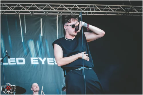 iced-sealed-eyes-666-festival-4